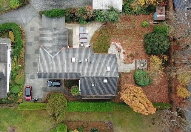 Prodej domu 250 m², pozemek 1.014 m², Wiehl, Severní Porýní-Vestfálsko Prodej domu 250 m², pozemek 1.014 m², Wiehl, Severní Porýní-Vestfálsko