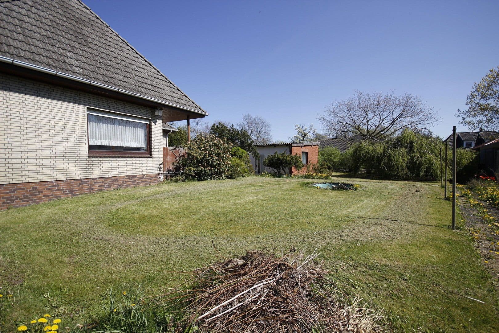 Prodej domu 212 m², pozemek 1.347 m², Dorfstraße 39, Stakendorf, Šlesvicko-Holštýnsko Prodej domu 212 m², pozemek 1.347 m², Dorfstraße 39, Stakendorf, Šlesvicko-Holštýnsko