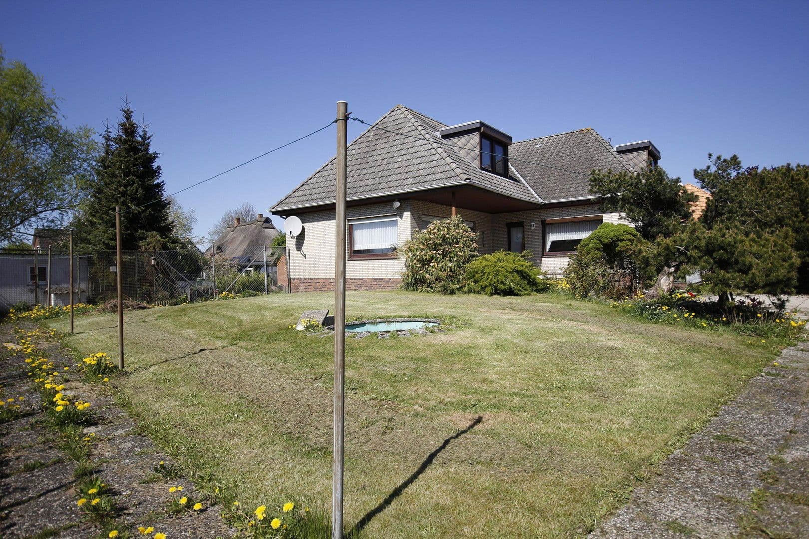 Prodej domu 212 m², pozemek 1.347 m², Dorfstraße 39, Stakendorf, Šlesvicko-Holštýnsko Prodej domu 212 m², pozemek 1.347 m², Dorfstraße 39, Stakendorf, Šlesvicko-Holštýnsko