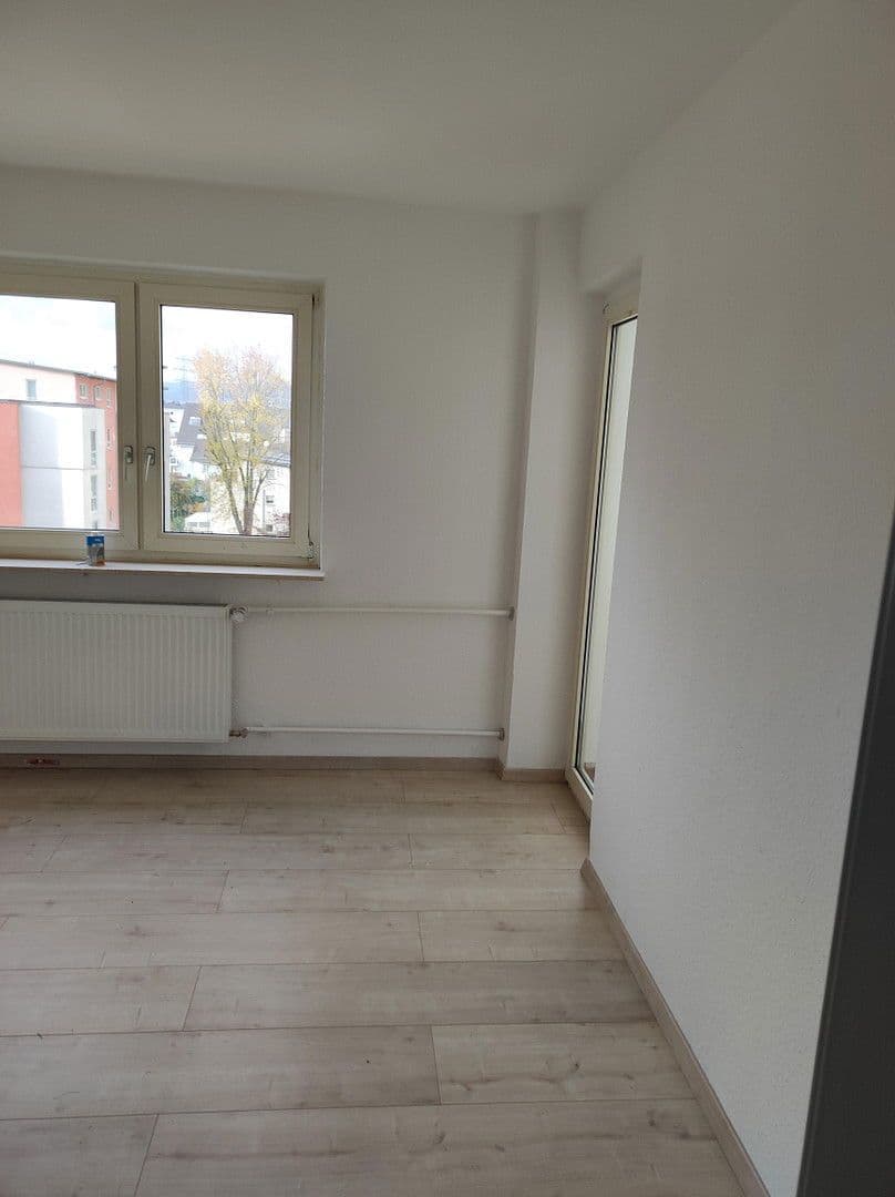 Prodej bytu 2+1 56 m², Friedrich-Ebert-Straße 32, Hattersheim am Main, Hessen Prodej bytu 2+1 56 m², Friedrich-Ebert-Straße 32, Hattersheim am Main, Hessen
