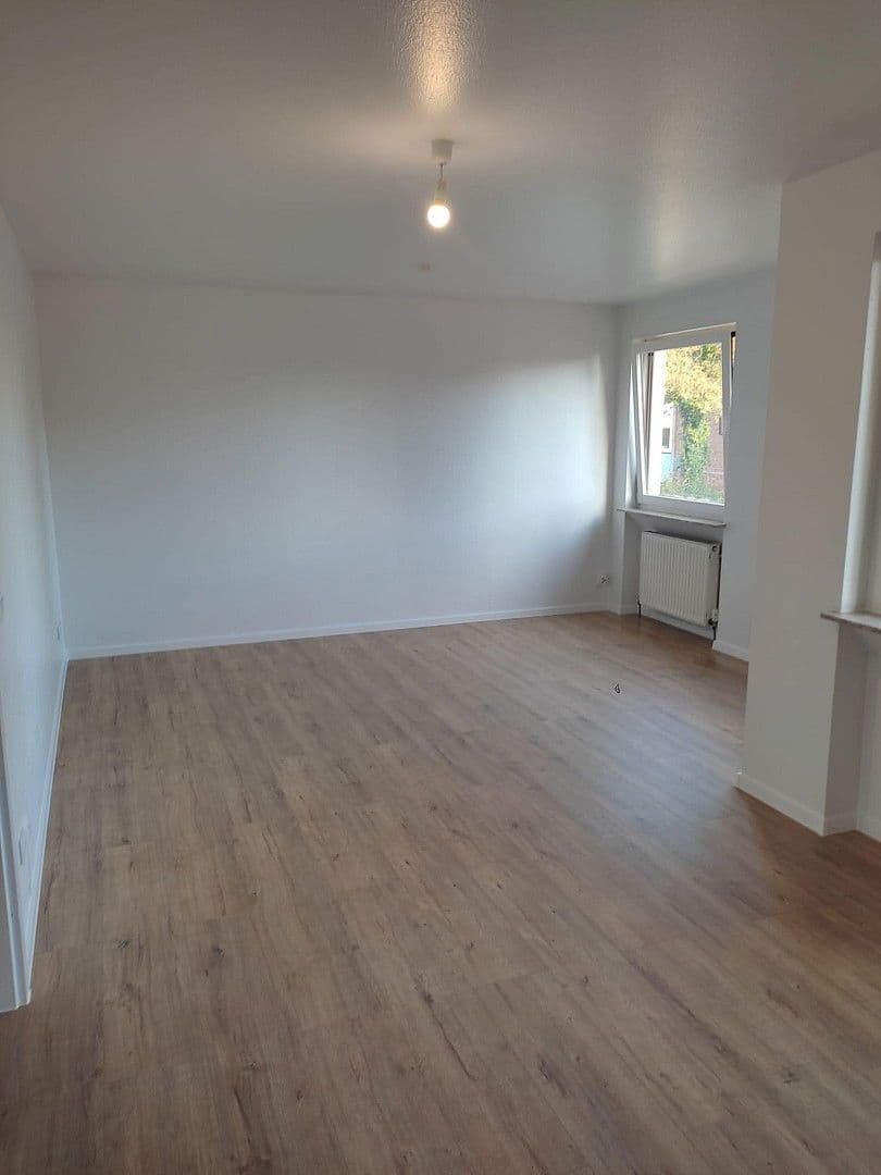 Prodej bytu 4+1 107 m², Nidderau, Hessen Prodej bytu 4+1 107 m², Nidderau, Hessen