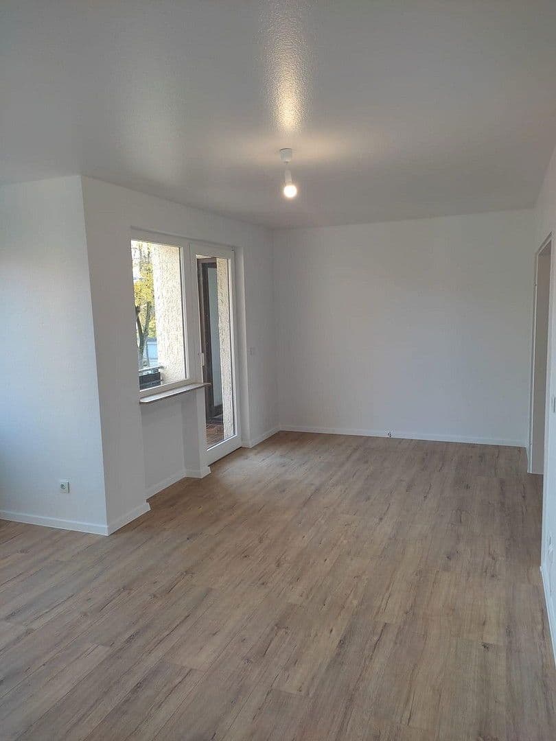 Prodej bytu 4+1 107 m², Nidderau, Hessen Prodej bytu 4+1 107 m², Nidderau, Hessen