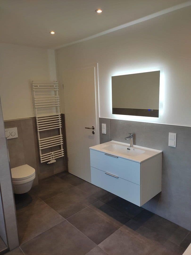 Prodej bytu 4+1 107 m², Nidderau, Hessen Prodej bytu 4+1 107 m², Nidderau, Hessen