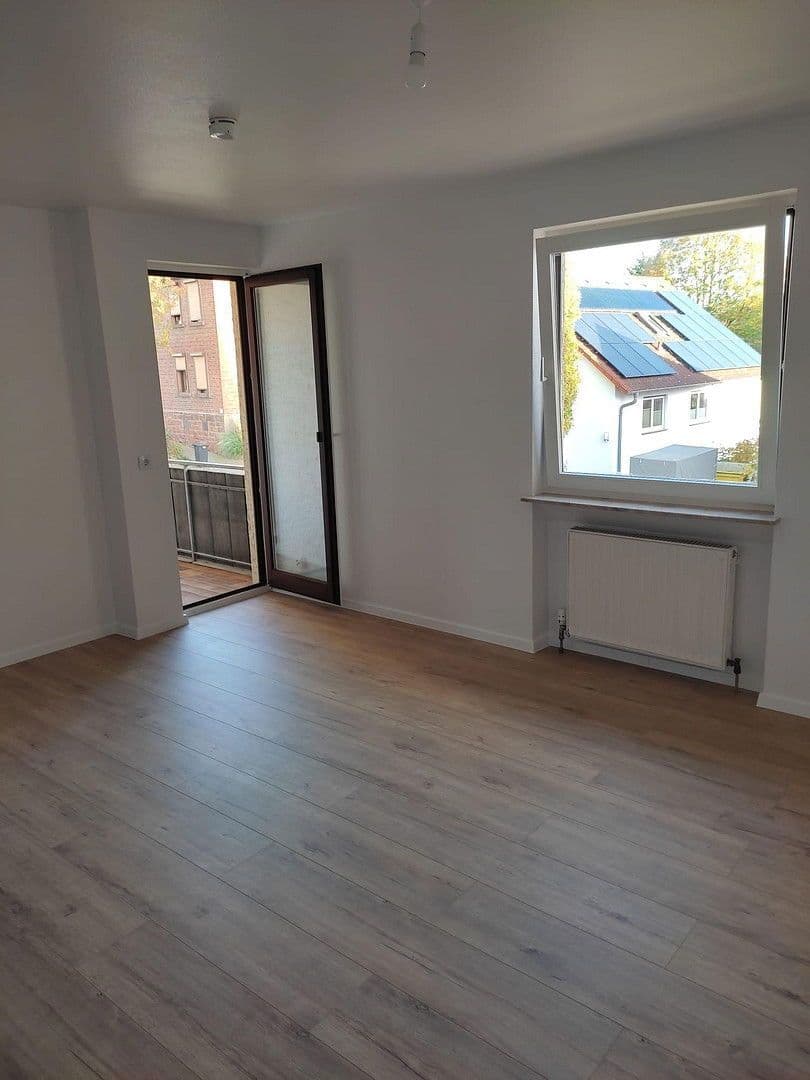 Prodej bytu 4+1 107 m², Nidderau, Hessen Prodej bytu 4+1 107 m², Nidderau, Hessen