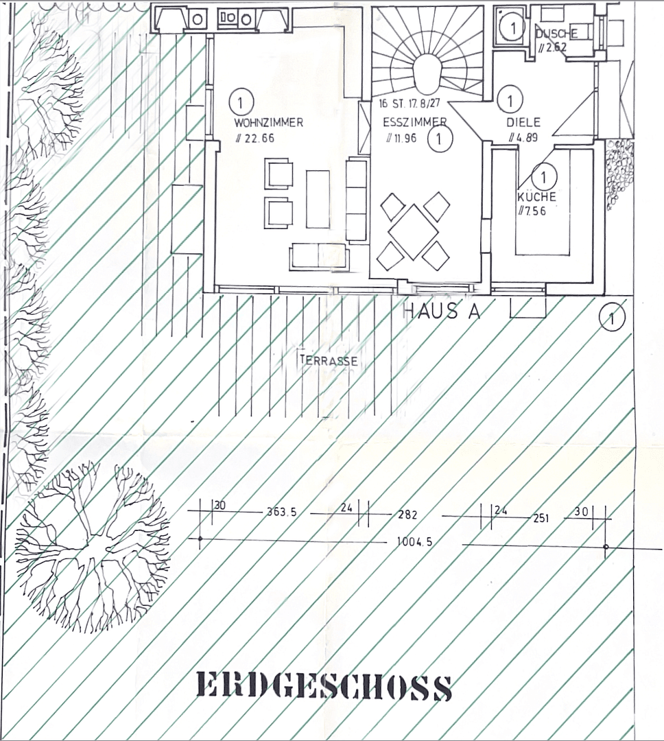 Pronájem domu 130 m², pozemek 359 m², München, Bavorsko Pronájem domu 130 m², pozemek 359 m², München, Bavorsko