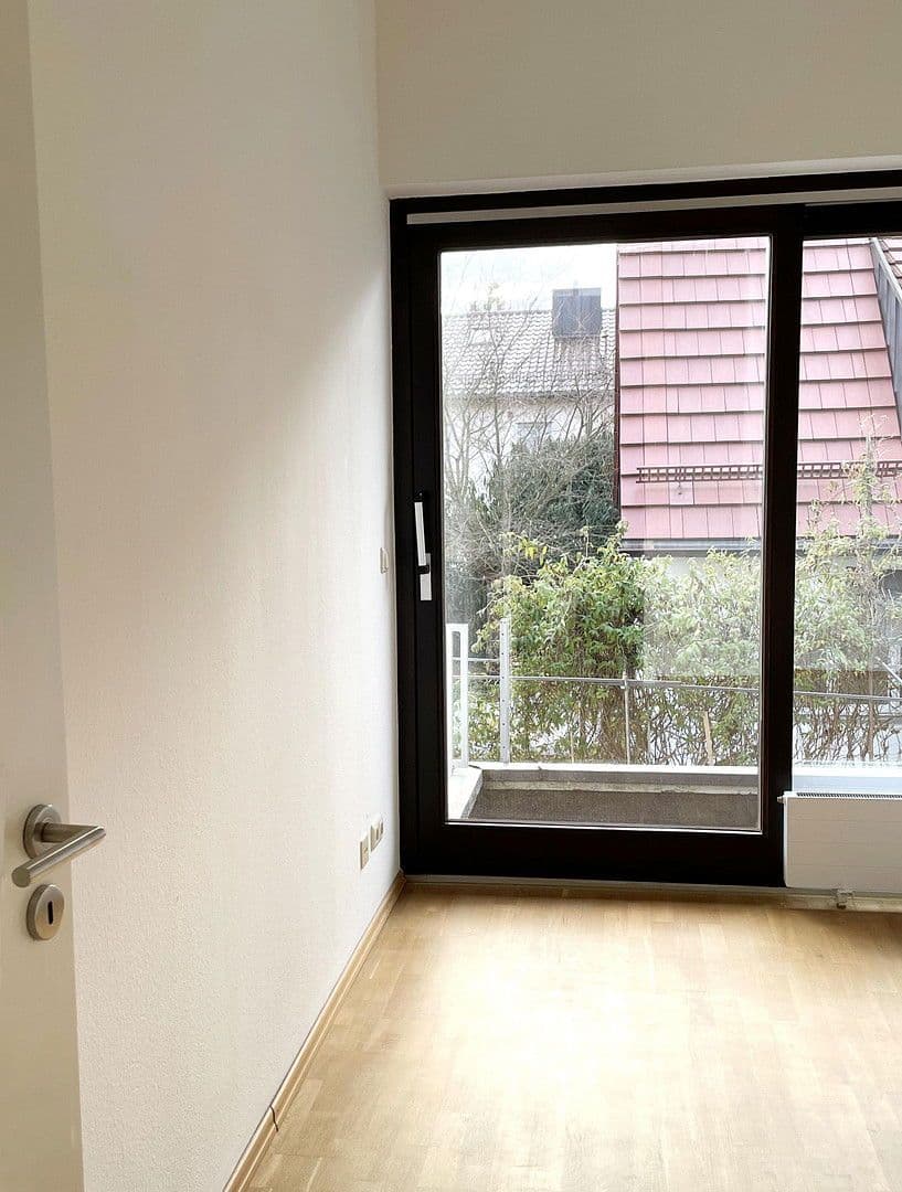 Pronájem domu 130 m², pozemek 359 m², München, Bavorsko Pronájem domu 130 m², pozemek 359 m², München, Bavorsko