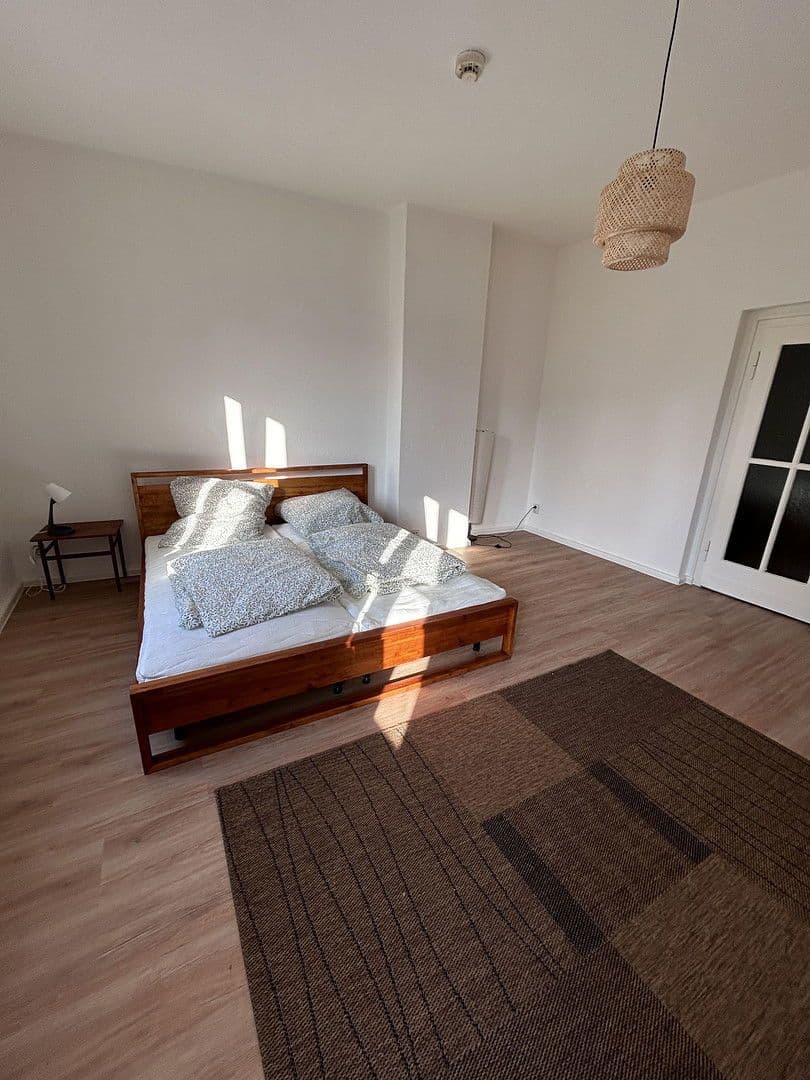 Pronájem bytu 1+kk 58 m², Weserstraße 28, Berlin, Berlín Pronájem bytu 1+kk 58 m², Weserstraße 28, Berlin, Berlín