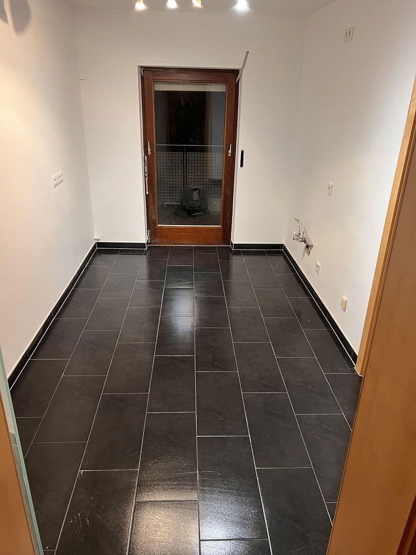 Pronájem bytu 5+1 167 m², Iffezheim, Bádensko-Württembersko Pronájem bytu 5+1 167 m², Iffezheim, Bádensko-Württembersko