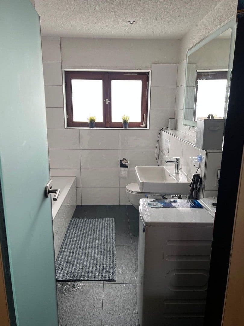 Pronájem bytu 5+1 167 m², Iffezheim, Bádensko-Württembersko Pronájem bytu 5+1 167 m², Iffezheim, Bádensko-Württembersko