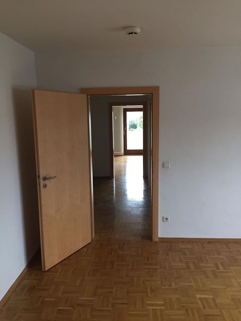 Pronájem bytu 5+1 167 m², Iffezheim, Bádensko-Württembersko Pronájem bytu 5+1 167 m², Iffezheim, Bádensko-Württembersko