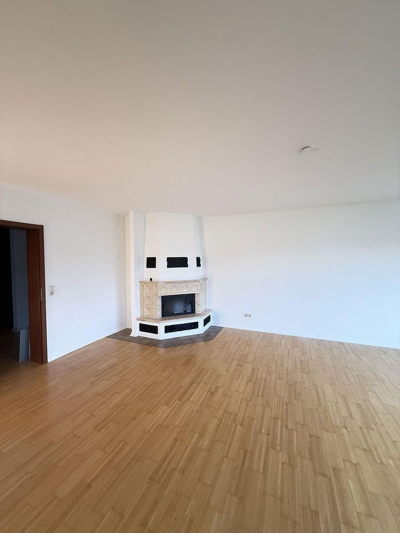 Prodej bytu 4+1 105 m², Frankfurt am Main, Hessen Prodej bytu 4+1 105 m², Frankfurt am Main, Hessen