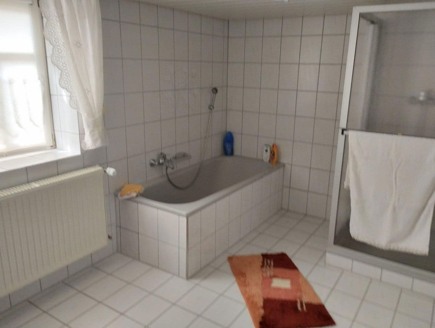 Prodej domu 180 m², pozemek 2.200 m², Hofbieber, Hessen Prodej domu 180 m², pozemek 2.200 m², Hofbieber, Hessen