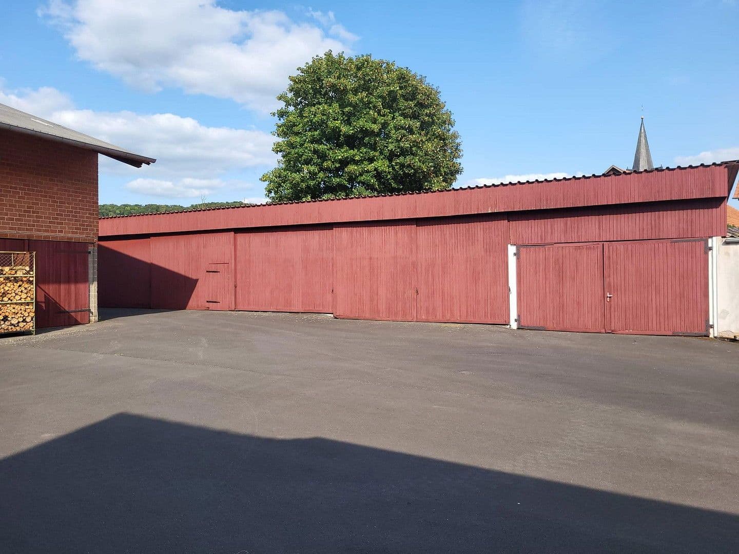 Prodej domu 180 m², pozemek 2.200 m², Hofbieber, Hessen Prodej domu 180 m², pozemek 2.200 m², Hofbieber, Hessen