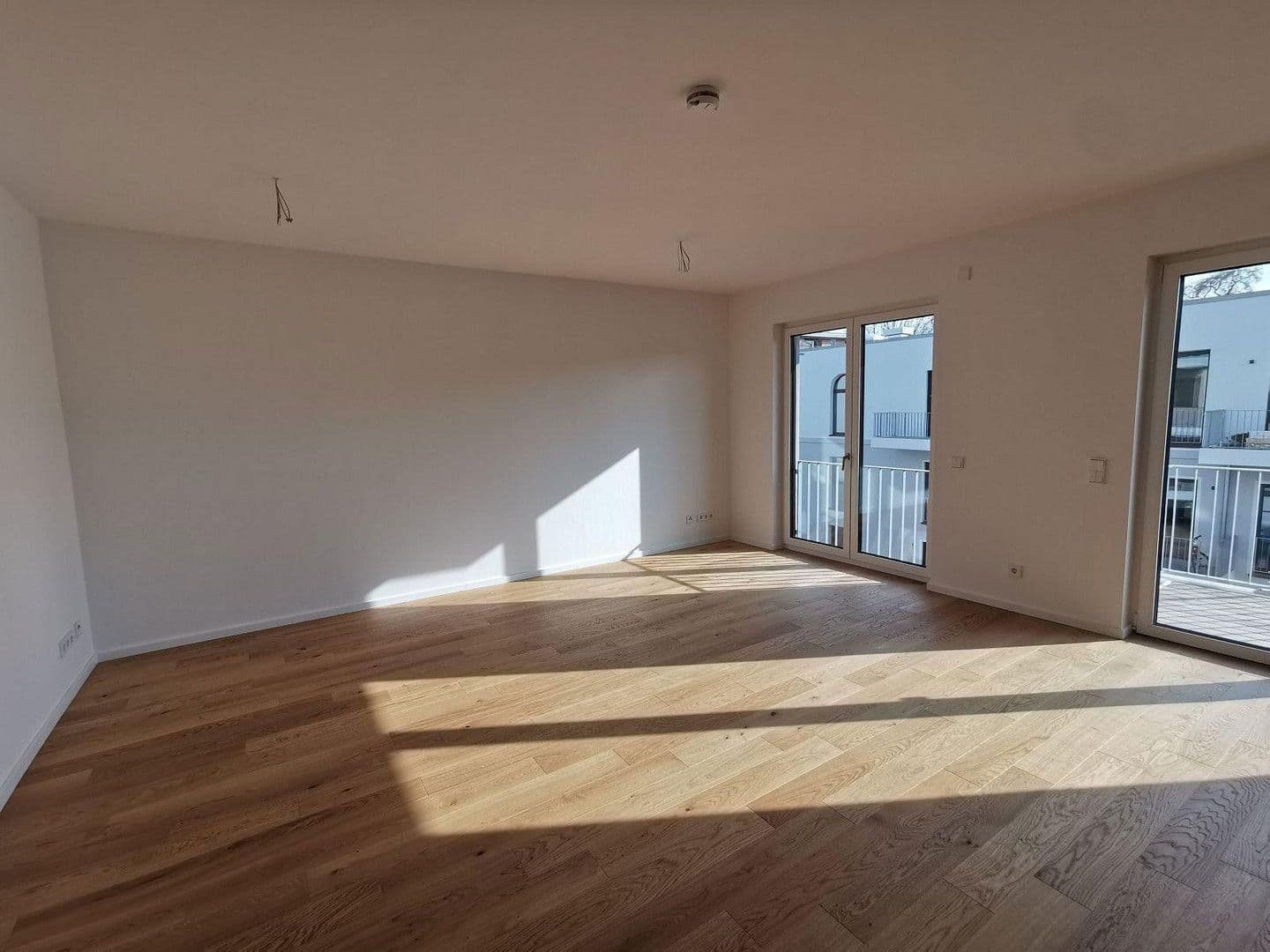 Pronájem bytu 3+1 84 m², Münsterlandstr., Berlin, Berlín Pronájem bytu 3+1 84 m², Münsterlandstr., Berlin, Berlín