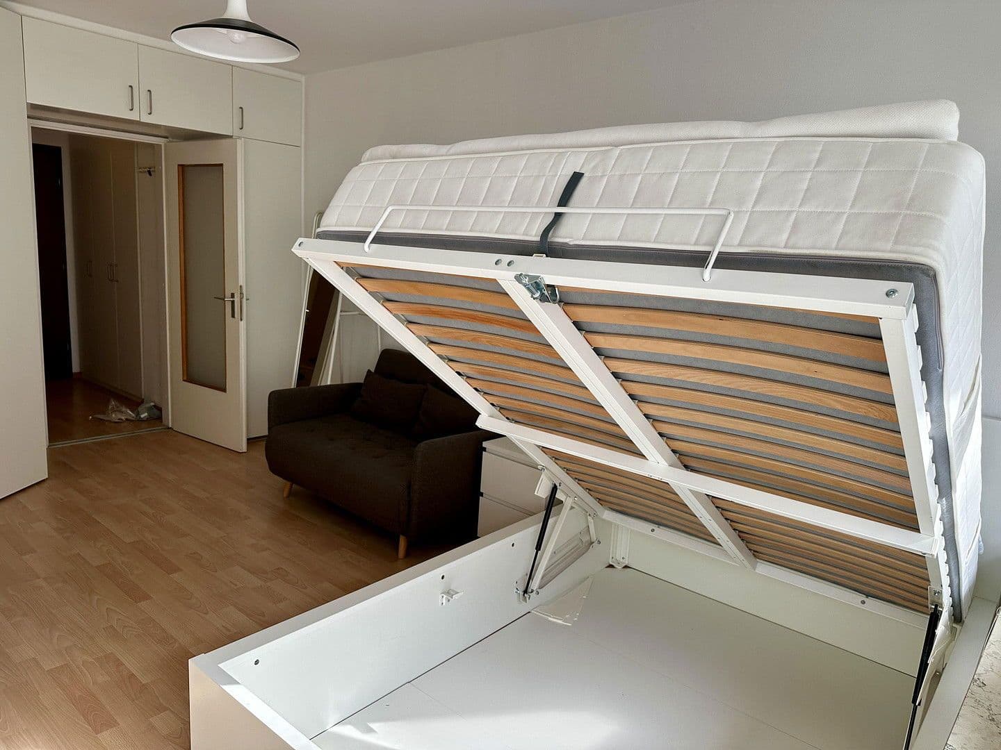 Pronájem bytu 1+1 28 m², München, Bavorsko Pronájem bytu 1+1 28 m², München, Bavorsko