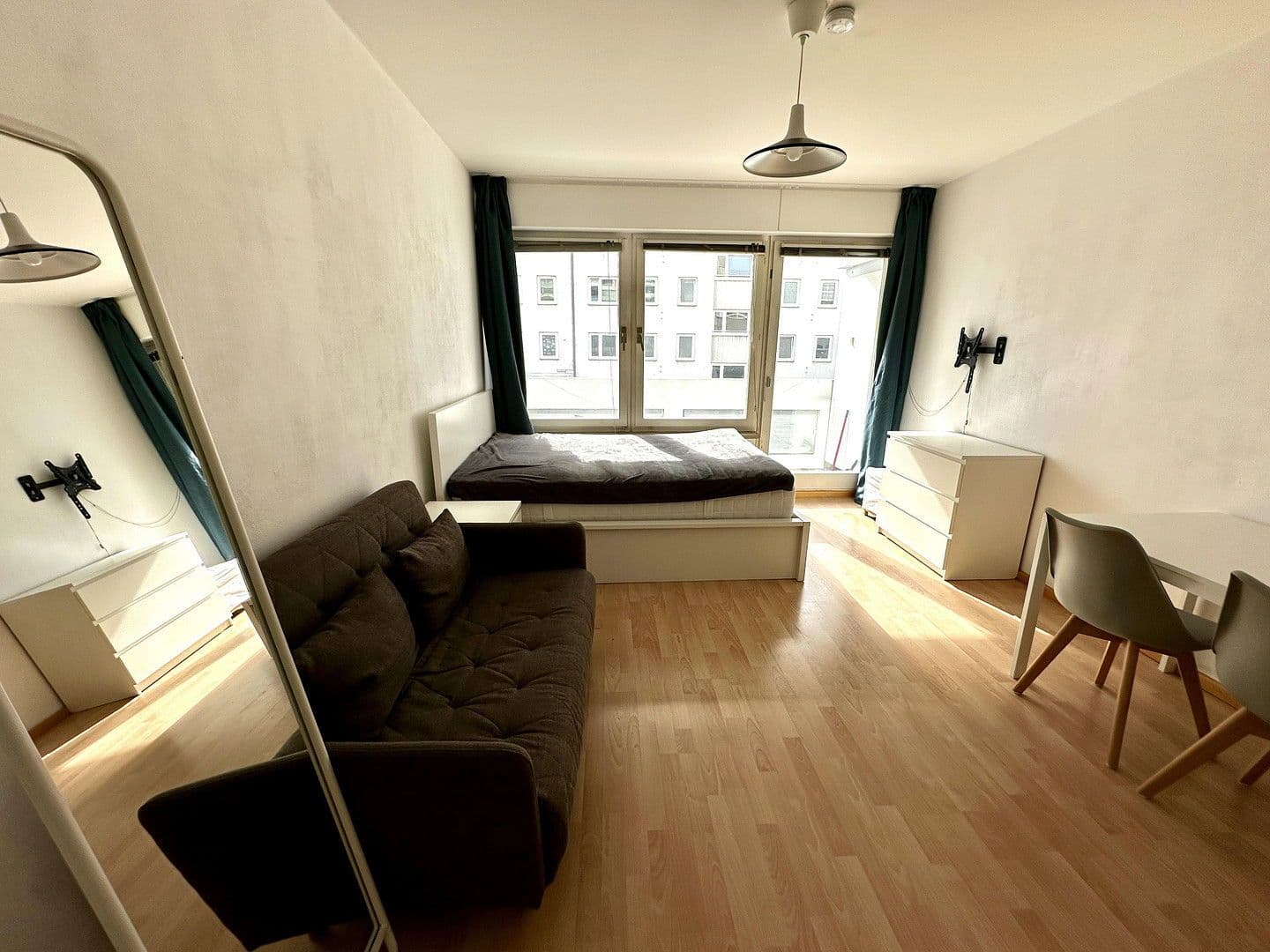 Pronájem bytu 1+1 28 m², München, Bavorsko Pronájem bytu 1+1 28 m², München, Bavorsko