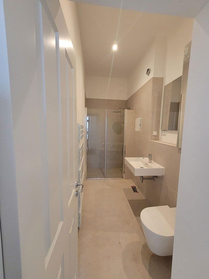 Pronájem bytu 3+1 60 m², Schöneberger Straße 9, Berlin, Berlín Pronájem bytu 3+1 60 m², Schöneberger Straße 9, Berlin, Berlín