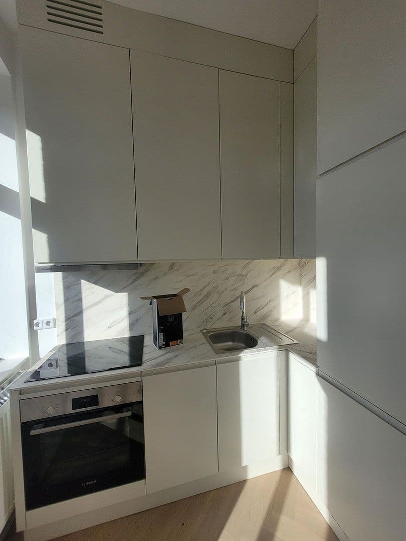 Pronájem bytu 3+1 60 m², Schöneberger Straße 9, Berlin, Berlín Pronájem bytu 3+1 60 m², Schöneberger Straße 9, Berlin, Berlín