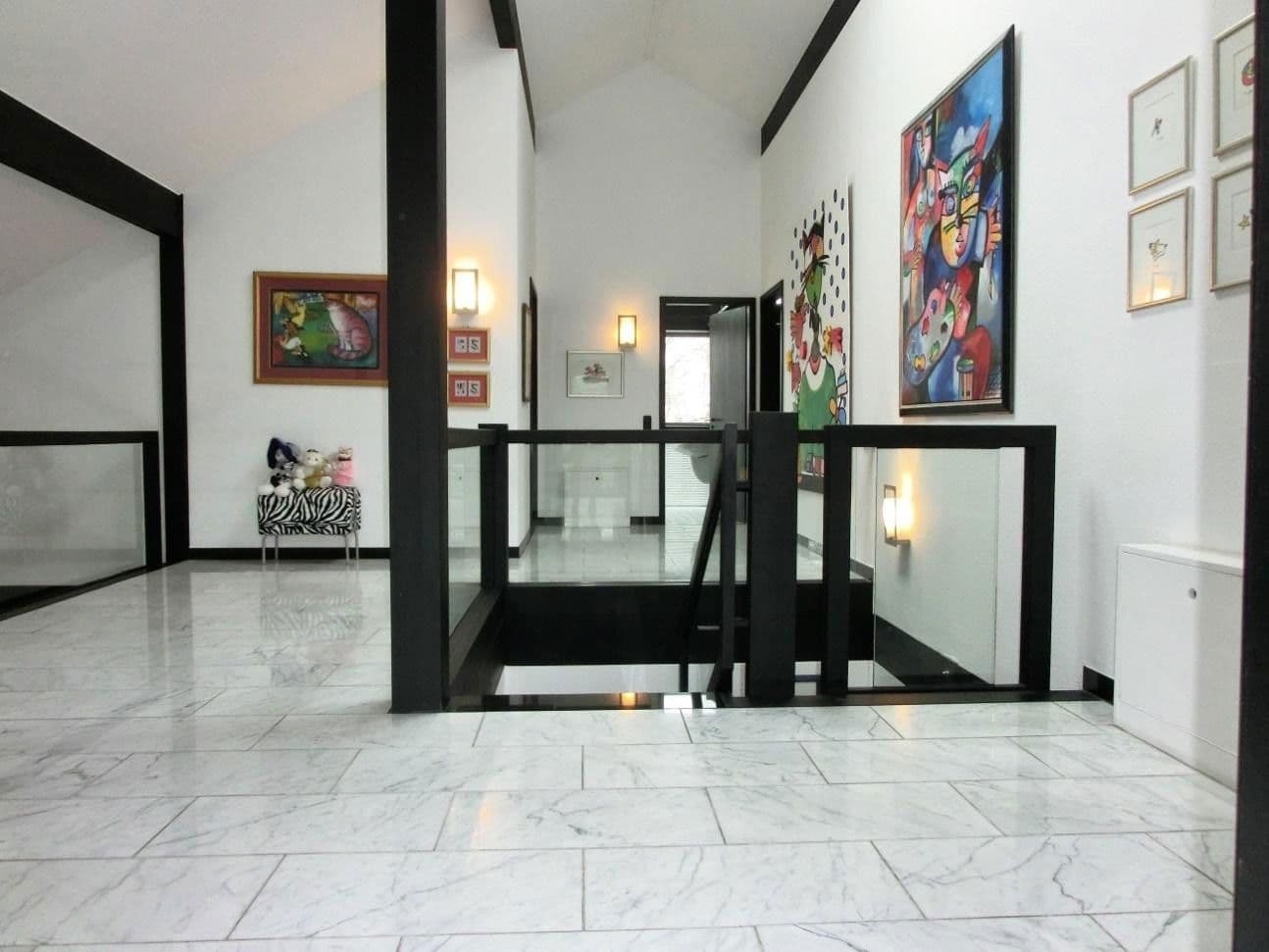 Prodej domu 280 m², pozemek 1.241 m², Niederzier, Severní Porýní-Vestfálsko Prodej domu 280 m², pozemek 1.241 m², Niederzier, Severní Porýní-Vestfálsko