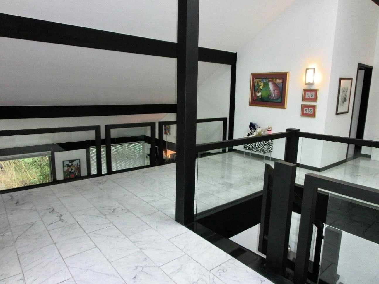 Prodej domu 280 m², pozemek 1.241 m², Niederzier, Severní Porýní-Vestfálsko Prodej domu 280 m², pozemek 1.241 m², Niederzier, Severní Porýní-Vestfálsko