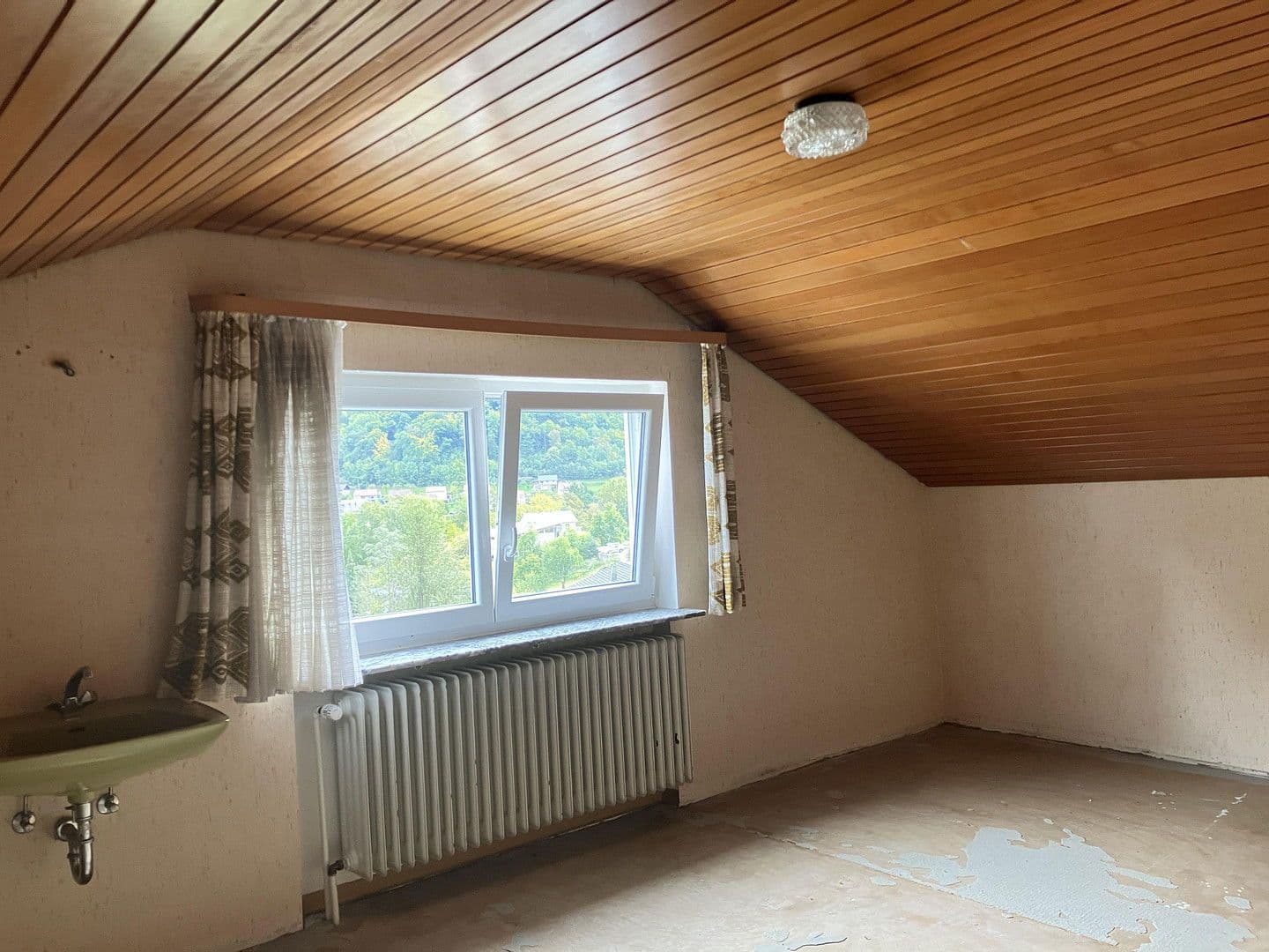 Prodej domu 164 m², pozemek 484 m², Heubach, Bádensko-Württembersko Prodej domu 164 m², pozemek 484 m², Heubach, Bádensko-Württembersko