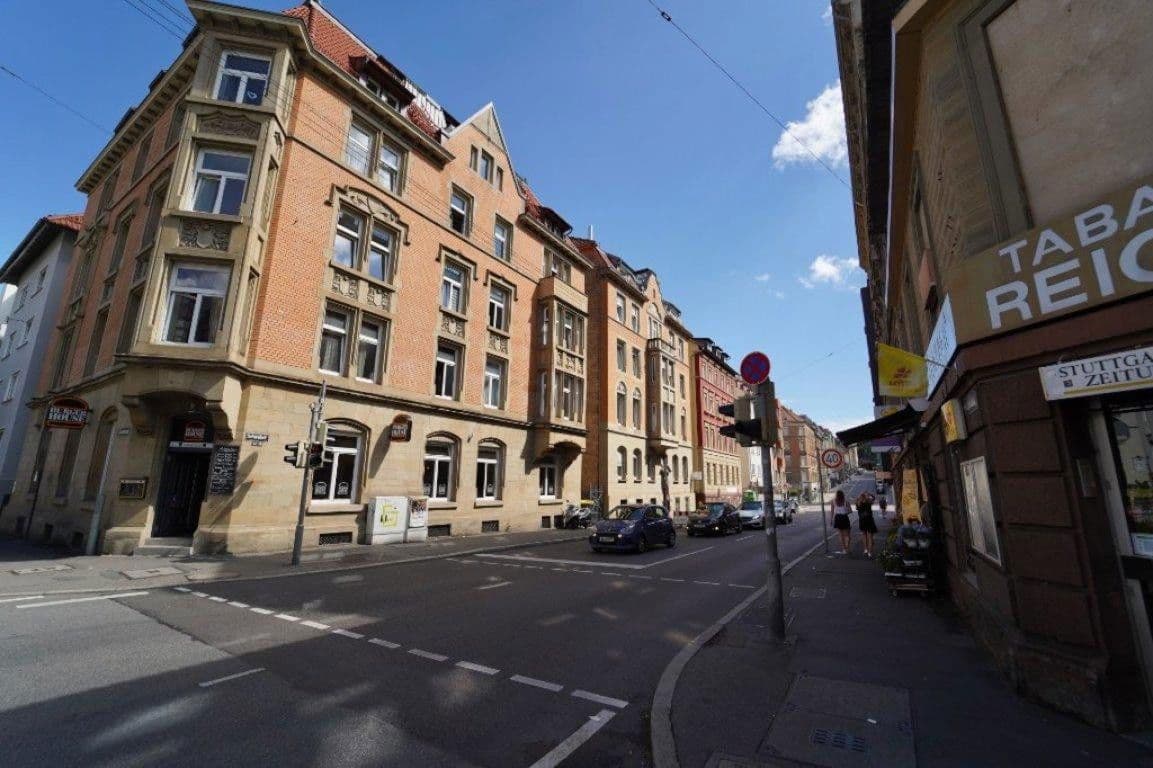 Pronájem bytu 3+1 57 m², Gutenbergstraße 86, Stuttgart, Bádensko-Württembersko Pronájem bytu 3+1 57 m², Gutenbergstraße 86, Stuttgart, Bádensko-Württembersko