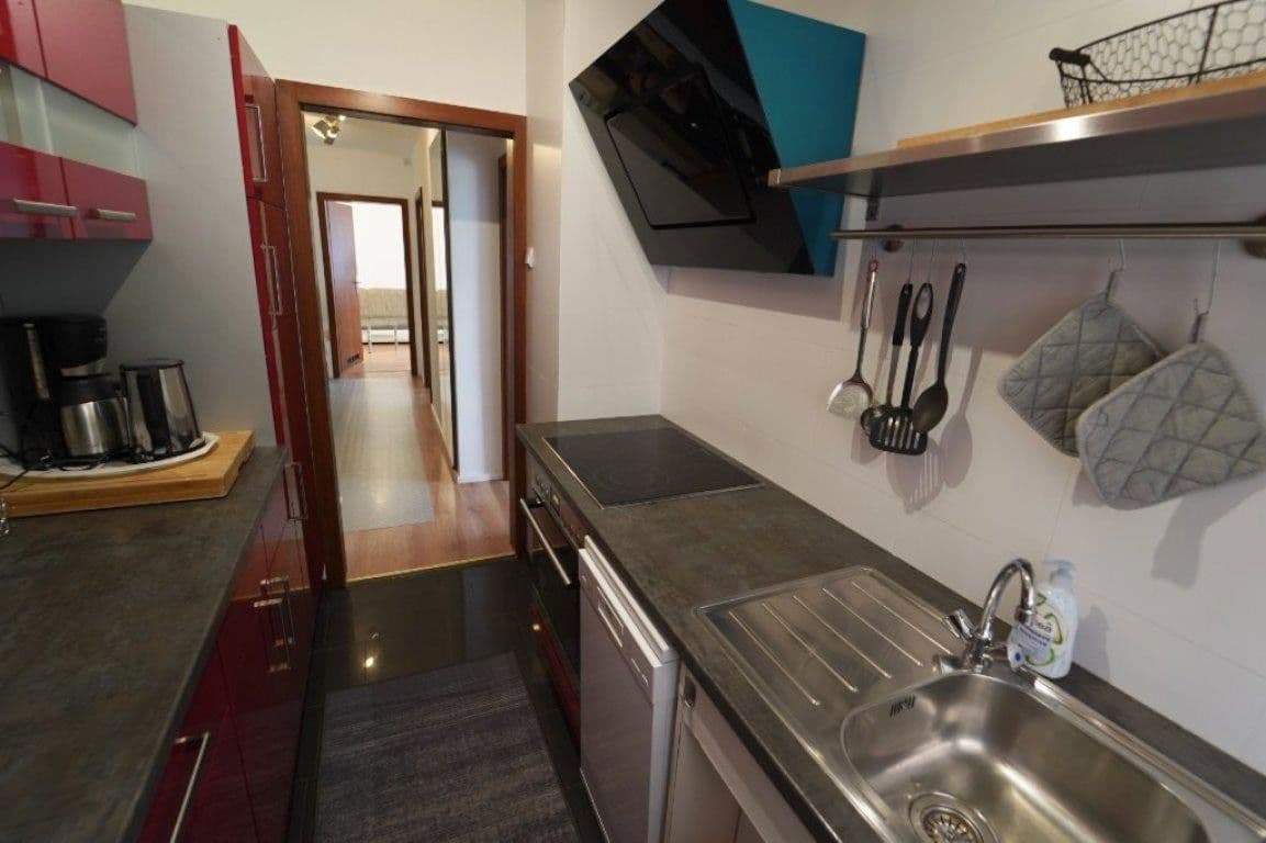 Pronájem bytu 3+1 57 m², Gutenbergstraße 86, Stuttgart, Bádensko-Württembersko Pronájem bytu 3+1 57 m², Gutenbergstraße 86, Stuttgart, Bádensko-Württembersko