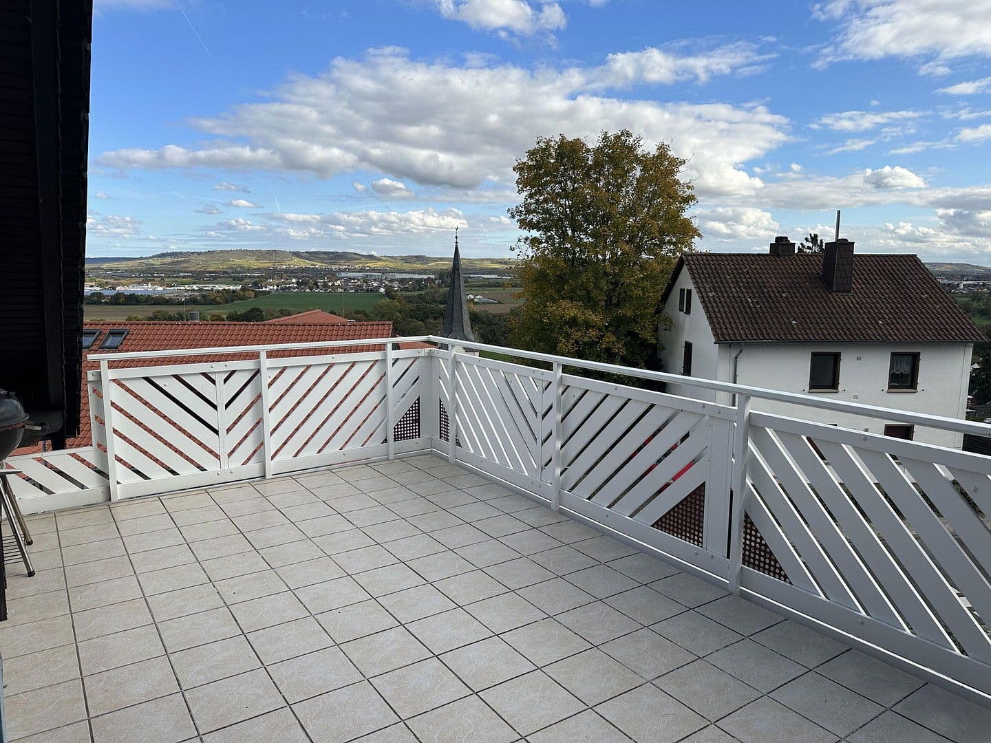Prodej domu 240 m², pozemek 741 m², Laubenheim, Porýní-Falc Prodej domu 240 m², pozemek 741 m², Laubenheim, Porýní-Falc