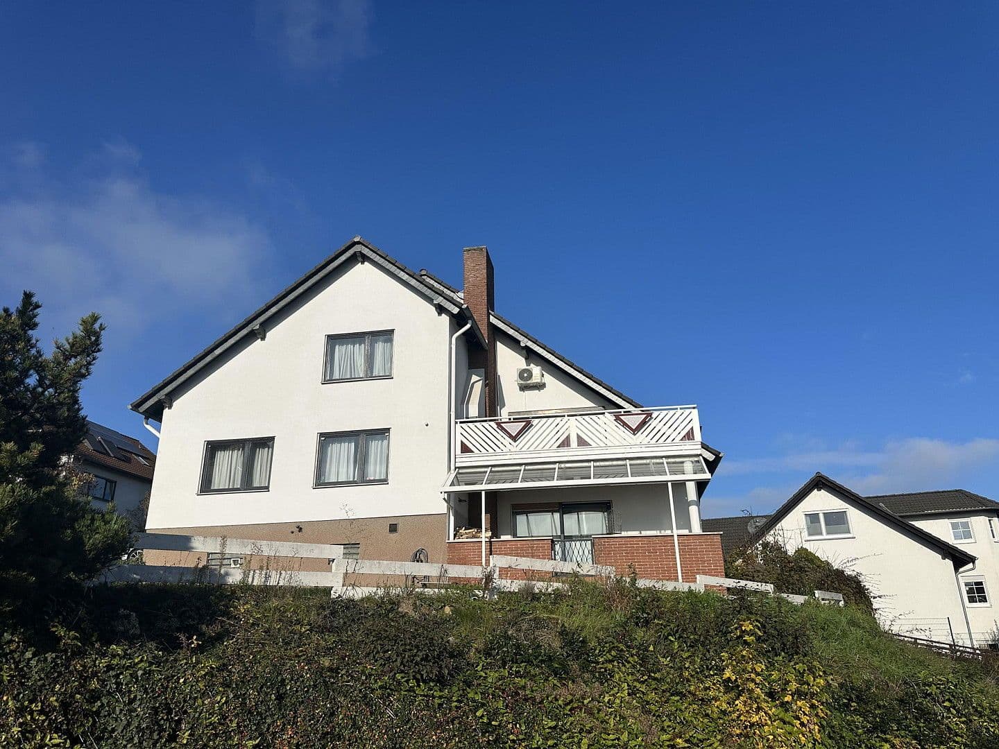 Prodej domu 240 m², pozemek 741 m², Laubenheim, Porýní-Falc Prodej domu 240 m², pozemek 741 m², Laubenheim, Porýní-Falc