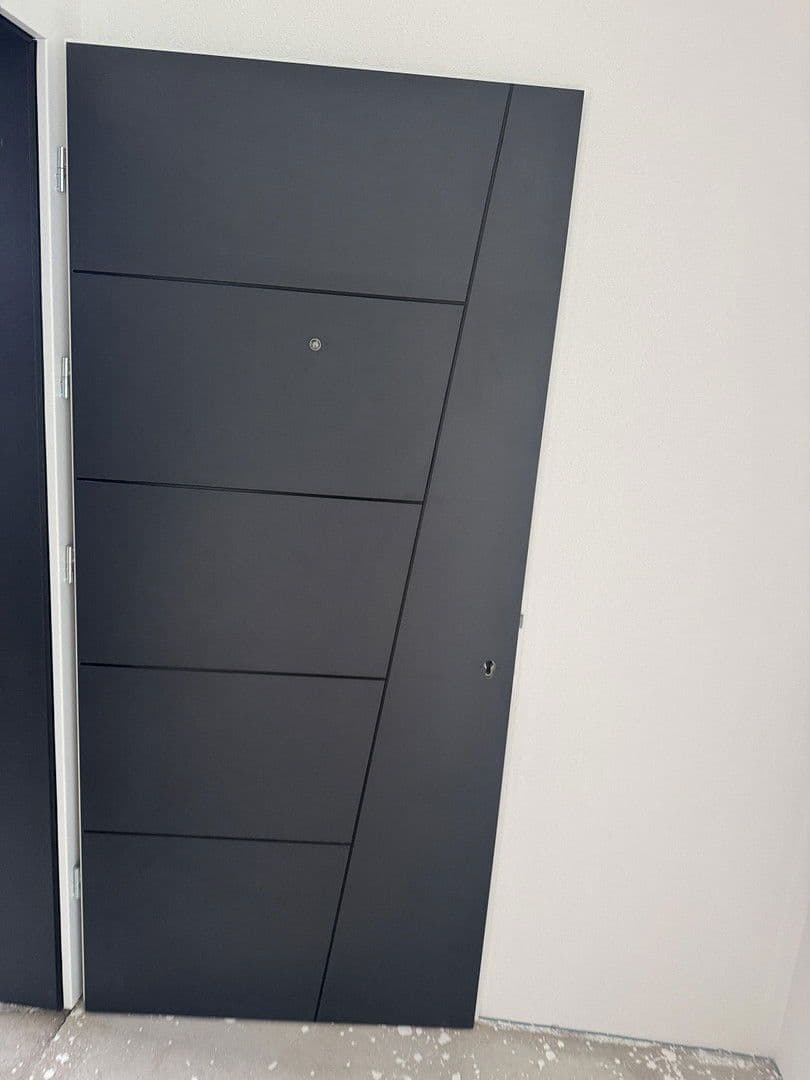 Pronájem bytu 3+1 105 m², Mangenberger Straße 25, Solingen, Severní Porýní-Vestfálsko Pronájem bytu 3+1 105 m², Mangenberger Straße 25, Solingen, Severní Porýní-Vestfálsko