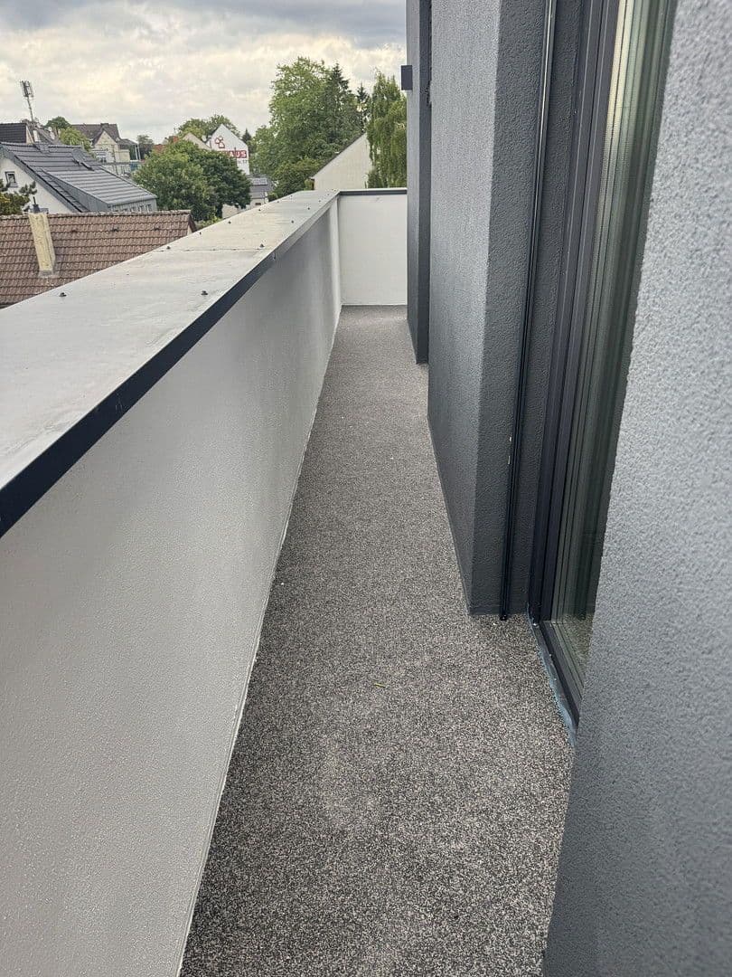 Pronájem bytu 3+1 105 m², Mangenberger Straße 25, Solingen, Severní Porýní-Vestfálsko Pronájem bytu 3+1 105 m², Mangenberger Straße 25, Solingen, Severní Porýní-Vestfálsko