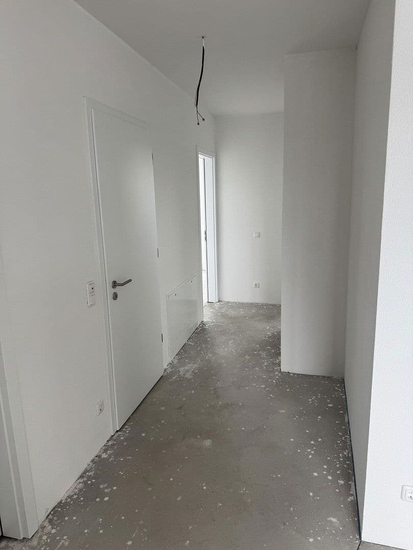 Pronájem bytu 3+1 105 m², Mangenberger Straße 25, Solingen, Severní Porýní-Vestfálsko Pronájem bytu 3+1 105 m², Mangenberger Straße 25, Solingen, Severní Porýní-Vestfálsko