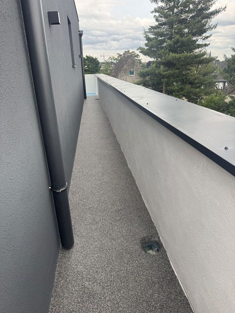 Pronájem bytu 3+1 105 m², Mangenberger Straße 25, Solingen, Severní Porýní-Vestfálsko Pronájem bytu 3+1 105 m², Mangenberger Straße 25, Solingen, Severní Porýní-Vestfálsko