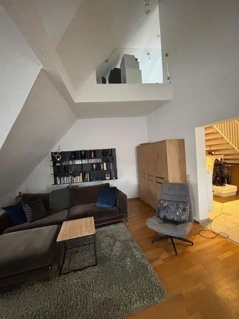 Pronájem bytu 3+1 85 m², Breilstr.9, Oberhausen, Severní Porýní-Vestfálsko Pronájem bytu 3+1 85 m², Breilstr.9, Oberhausen, Severní Porýní-Vestfálsko