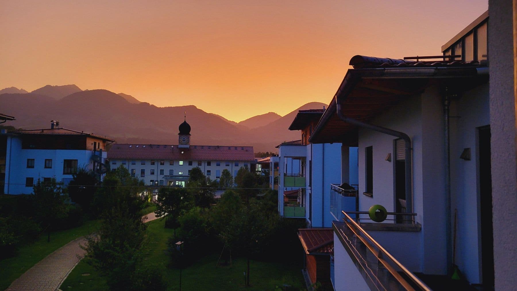 Prodej bytu 4+1 116 m², Inntalstraße 8, Brannenburg, Bavorsko Prodej bytu 4+1 116 m², Inntalstraße 8, Brannenburg, Bavorsko