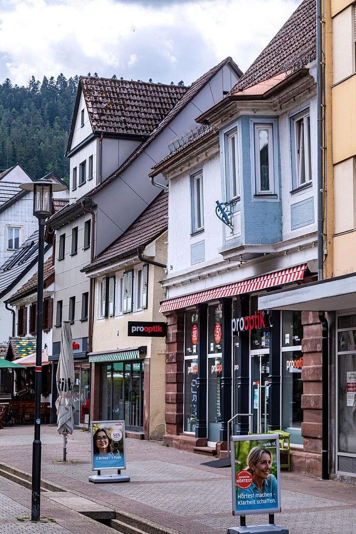 Prodej domu 120 m², pozemek 208 m², Schramberg, Bádensko-Württembersko Prodej domu 120 m², pozemek 208 m², Schramberg, Bádensko-Württembersko