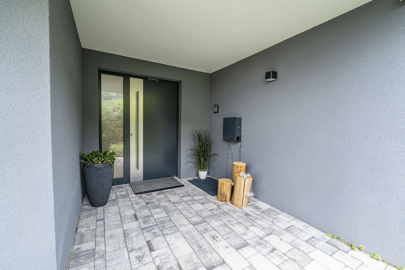 Prodej domu 251 m², pozemek 725 m², Niederstetten, Bádensko-Württembersko Prodej domu 251 m², pozemek 725 m², Niederstetten, Bádensko-Württembersko