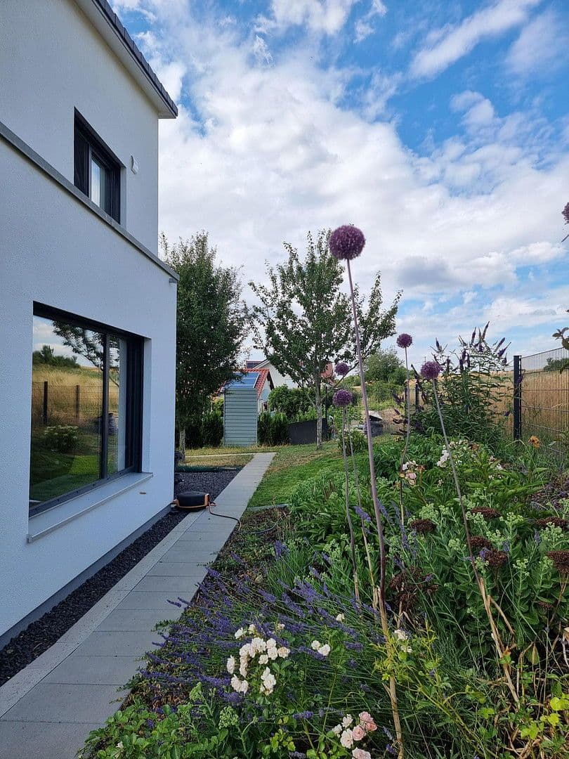 Prodej domu 251 m², pozemek 725 m², Niederstetten, Bádensko-Württembersko Prodej domu 251 m², pozemek 725 m², Niederstetten, Bádensko-Württembersko