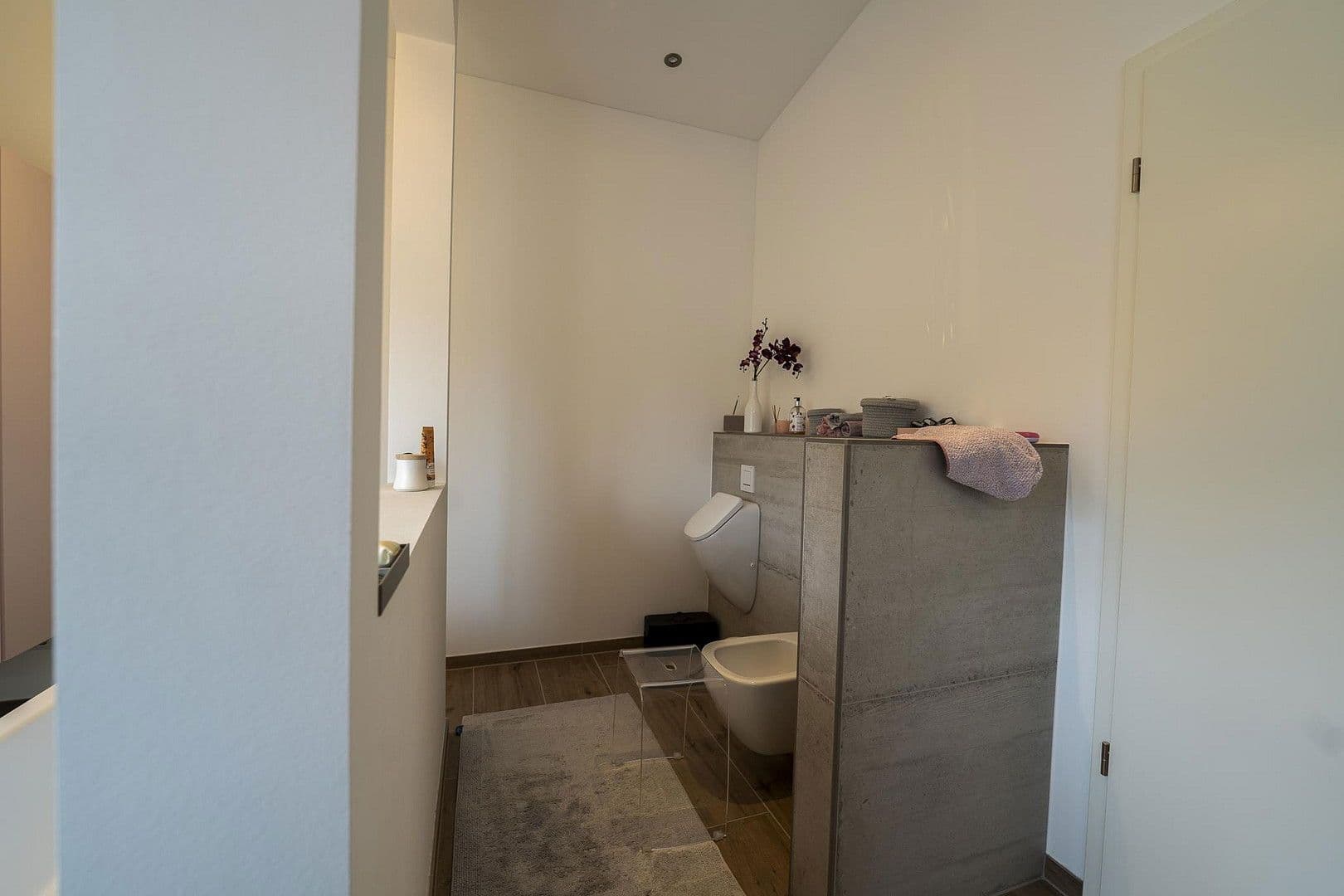 Prodej domu 251 m², pozemek 725 m², Niederstetten, Bádensko-Württembersko Prodej domu 251 m², pozemek 725 m², Niederstetten, Bádensko-Württembersko