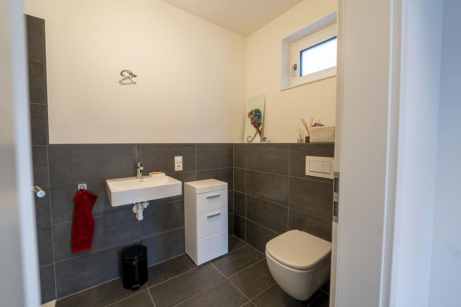 Prodej domu 251 m², pozemek 725 m², Niederstetten, Bádensko-Württembersko Prodej domu 251 m², pozemek 725 m², Niederstetten, Bádensko-Württembersko