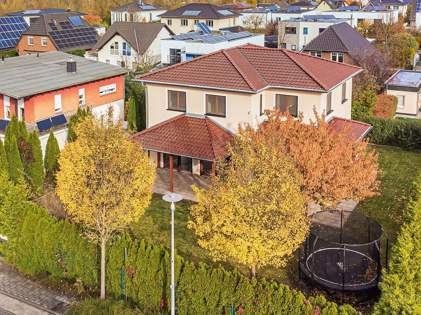 Prodej domu 222 m², pozemek 698 m², Berlin, Berlín Prodej domu 222 m², pozemek 698 m², Berlin, Berlín