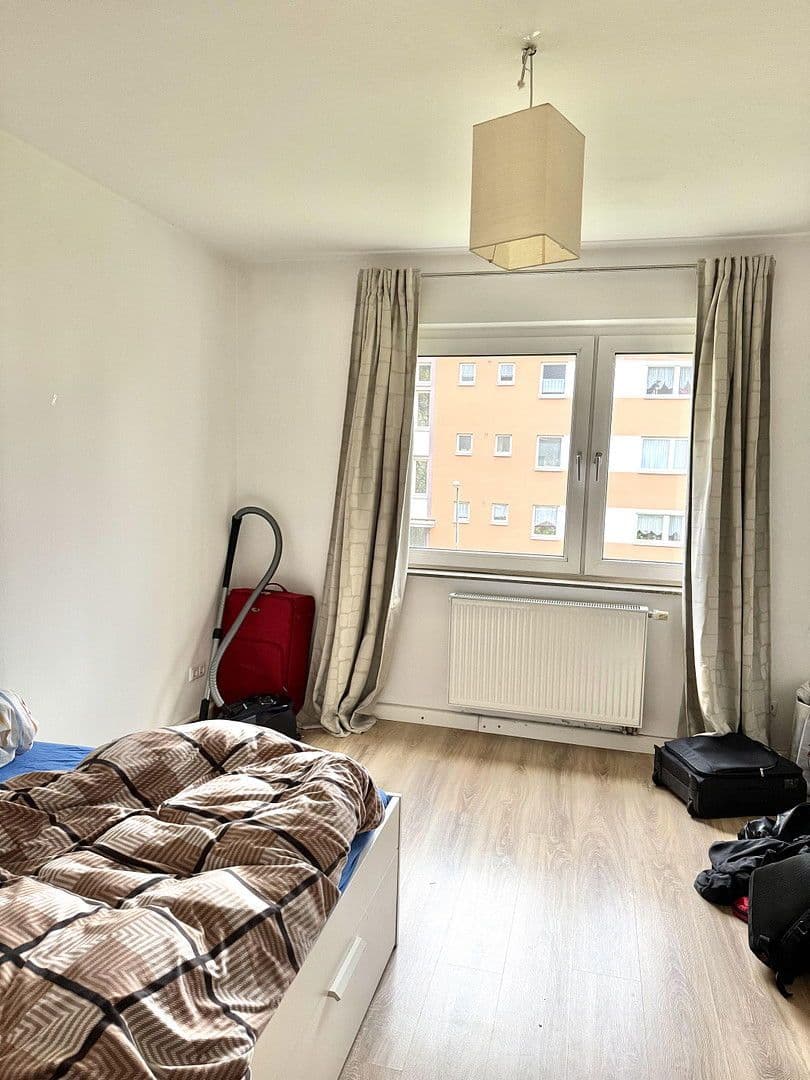 Prodej bytu 3+1 63 m², Köln, Severní Porýní-Vestfálsko Prodej bytu 3+1 63 m², Köln, Severní Porýní-Vestfálsko