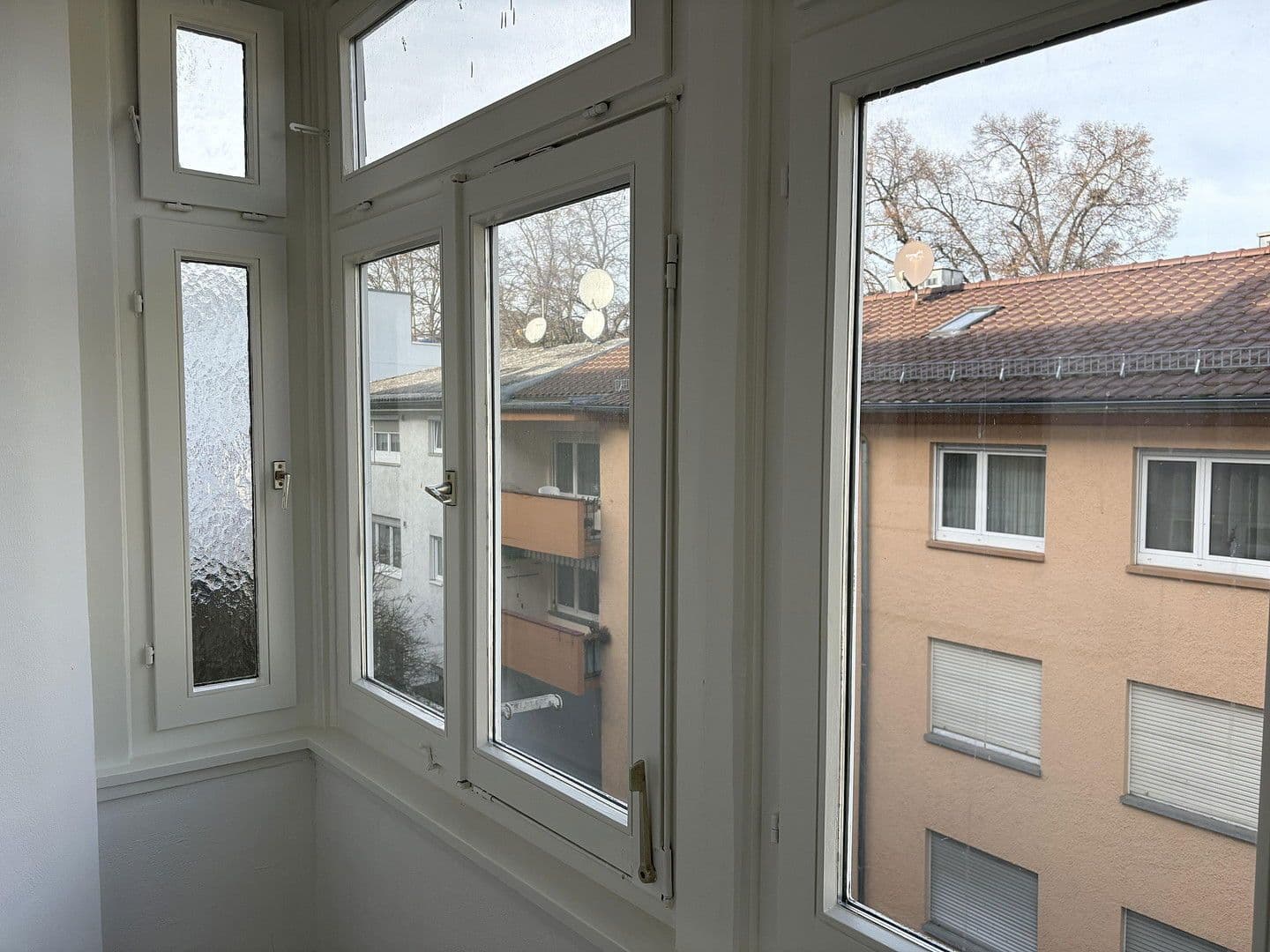 Pronájem bytu 2+1 51 m², Kaiser-Friedrich-Str. 122, Pforzheim, Bádensko-Württembersko Pronájem bytu 2+1 51 m², Kaiser-Friedrich-Str. 122, Pforzheim, Bádensko-Württembersko