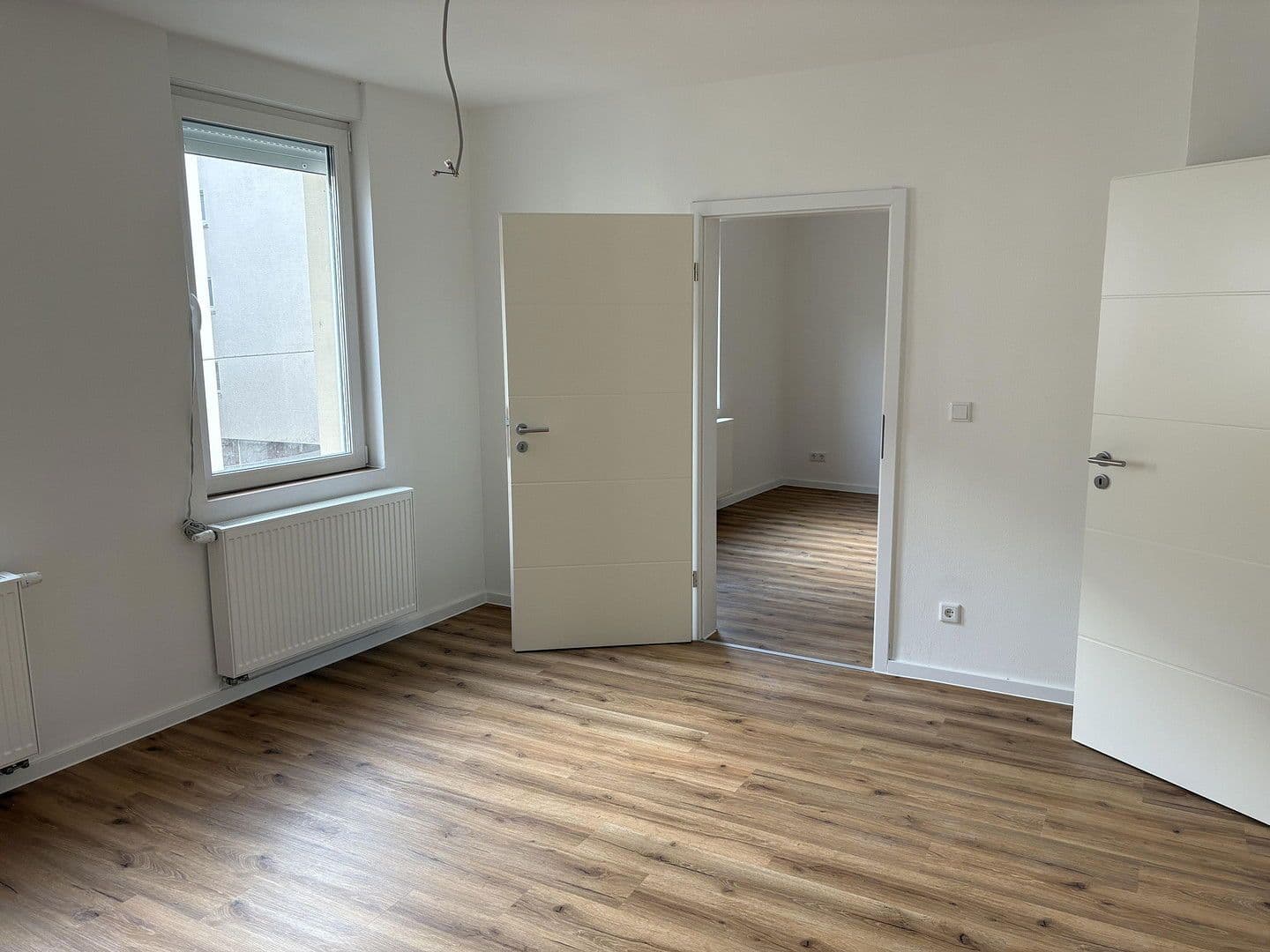 Pronájem bytu 2+1 51 m², Kaiser-Friedrich-Str. 122, Pforzheim, Bádensko-Württembersko Pronájem bytu 2+1 51 m², Kaiser-Friedrich-Str. 122, Pforzheim, Bádensko-Württembersko