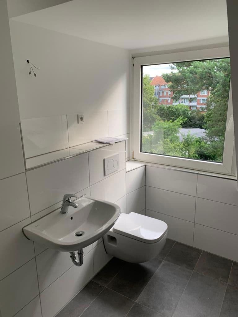 Pronájem bytu 3+1 68 m², Köln, Severní Porýní-Vestfálsko Pronájem bytu 3+1 68 m², Köln, Severní Porýní-Vestfálsko