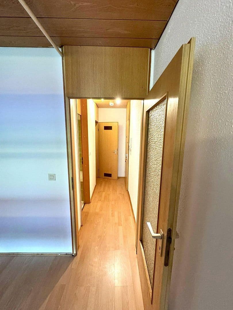 Pronájem bytu 1+1 31 m², Starenweg 10, München, Bavorsko Pronájem bytu 1+1 31 m², Starenweg 10, München, Bavorsko