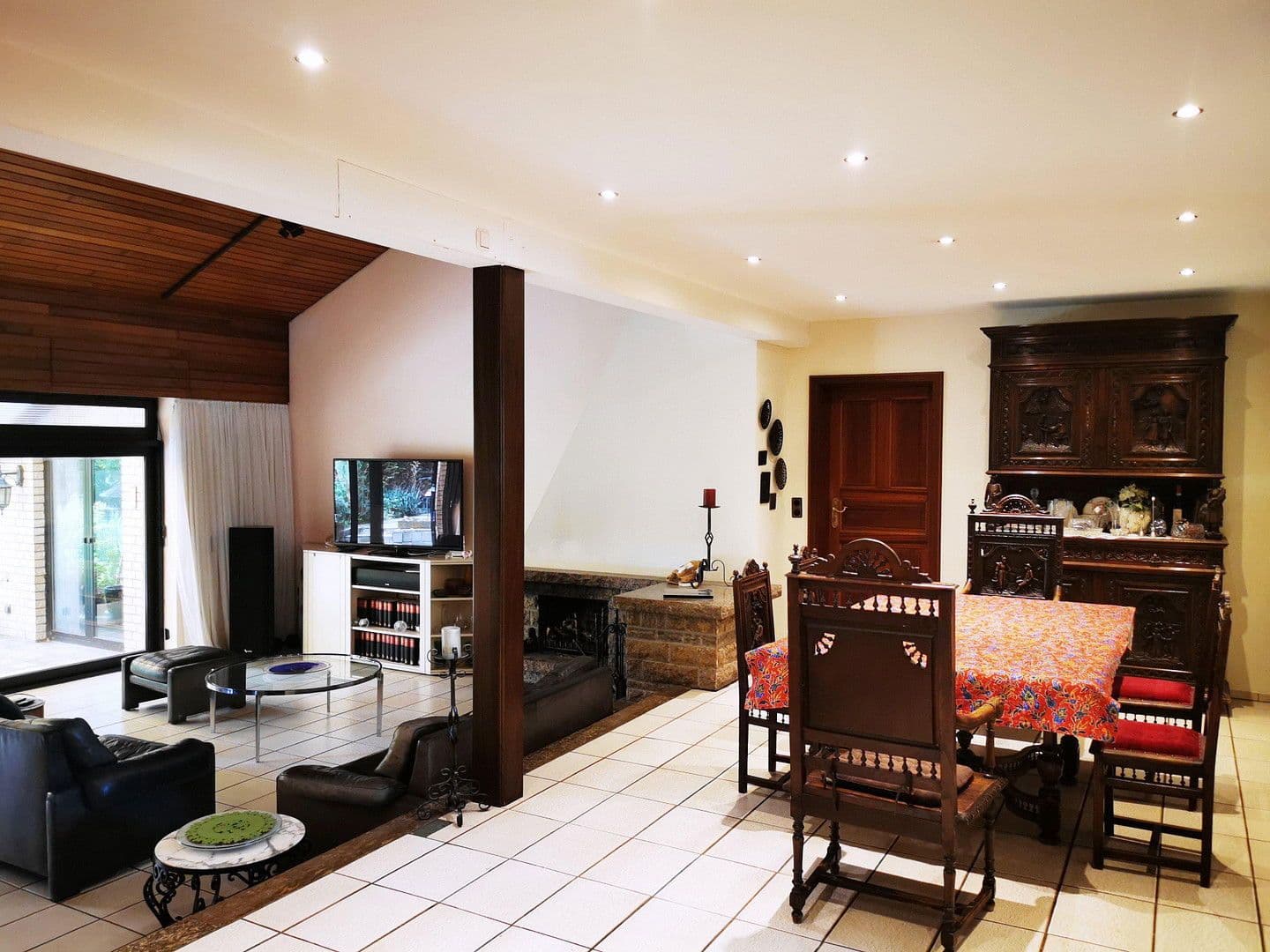 Prodej domu 300 m², pozemek 1.256 m², Bergisch Gladbach, Severní Porýní-Vestfálsko Prodej domu 300 m², pozemek 1.256 m², Bergisch Gladbach, Severní Porýní-Vestfálsko