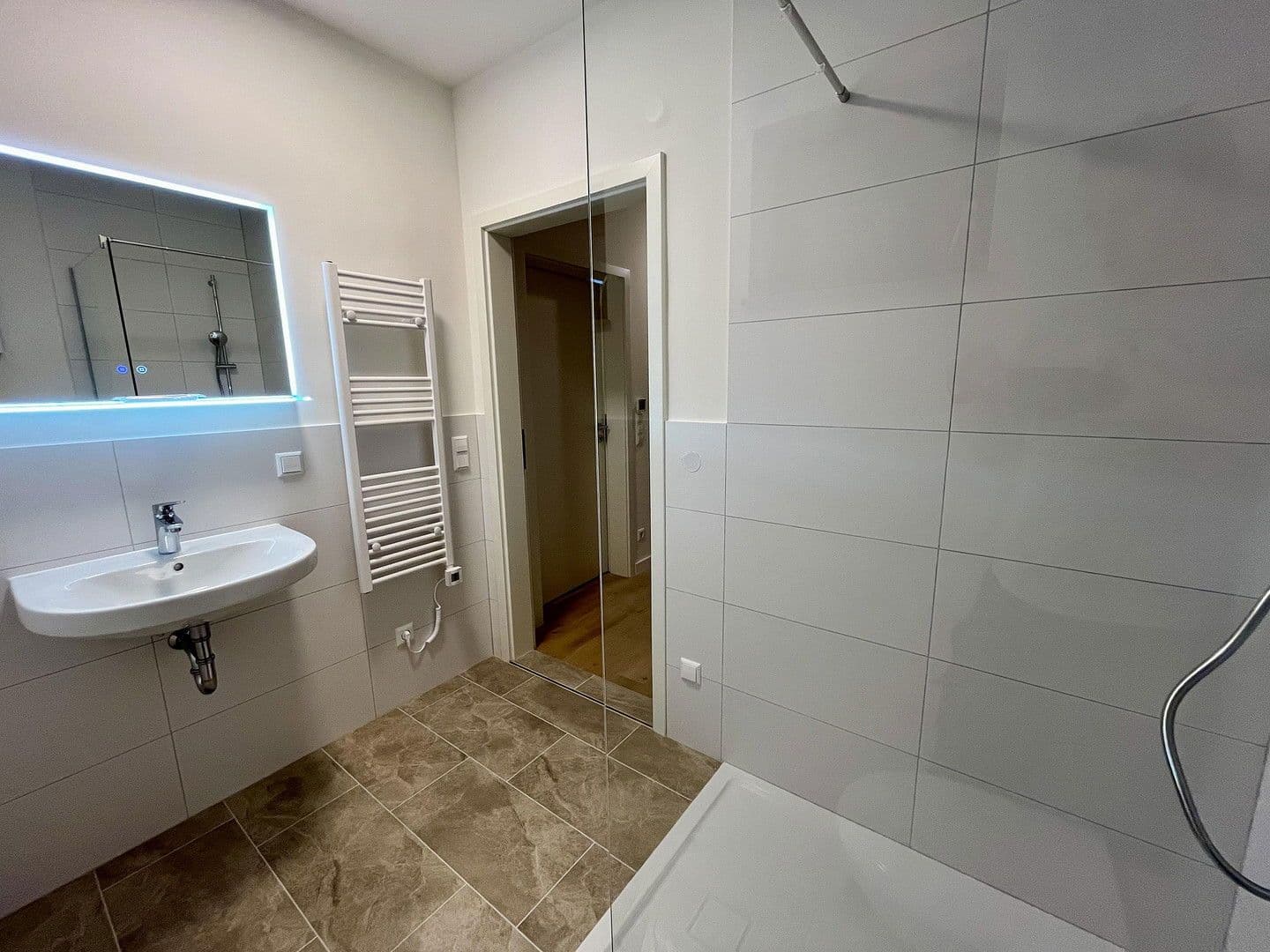 Pronájem bytu 2+1 82 m², Atostr. 14, Bermatingen, Bádensko-Württembersko Pronájem bytu 2+1 82 m², Atostr. 14, Bermatingen, Bádensko-Württembersko