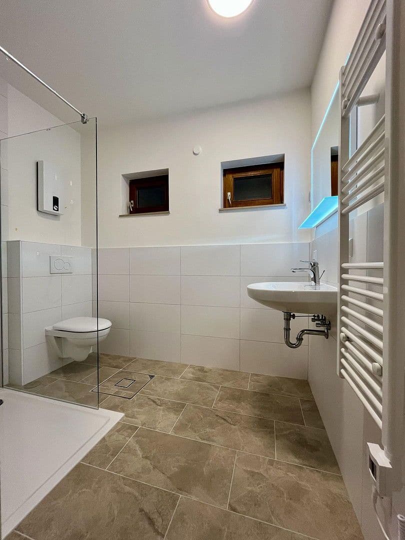 Pronájem bytu 2+1 82 m², Atostr. 14, Bermatingen, Bádensko-Württembersko Pronájem bytu 2+1 82 m², Atostr. 14, Bermatingen, Bádensko-Württembersko