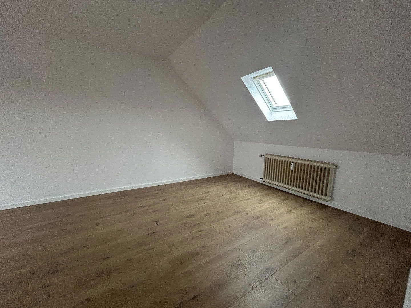 Pronájem bytu 2+1 65 m², Gladbeck, Severní Porýní-Vestfálsko Pronájem bytu 2+1 65 m², Gladbeck, Severní Porýní-Vestfálsko